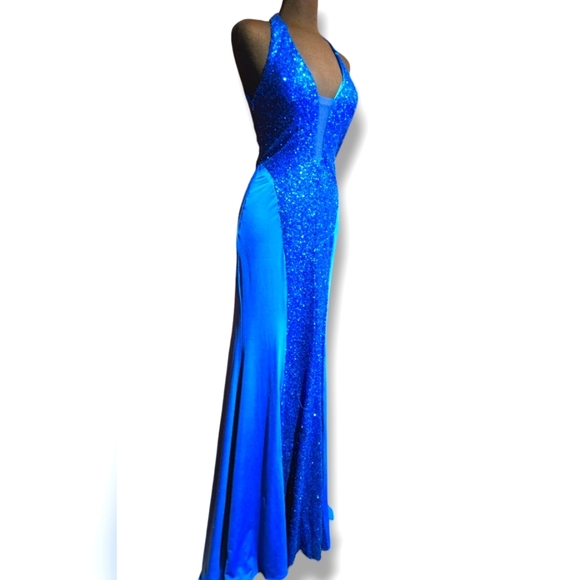 Blue Sequined floor-length  Stretchy gown. Size M To L - Picture 3 of 11